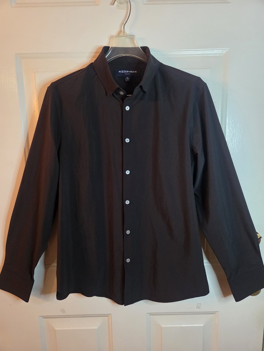 Mizzen And Main Leeward Button Front Shirt Black Size M